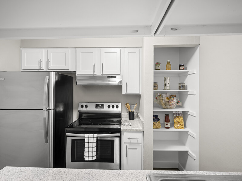 Refrigerator with Stove and Pantry | Rosemont West 84th