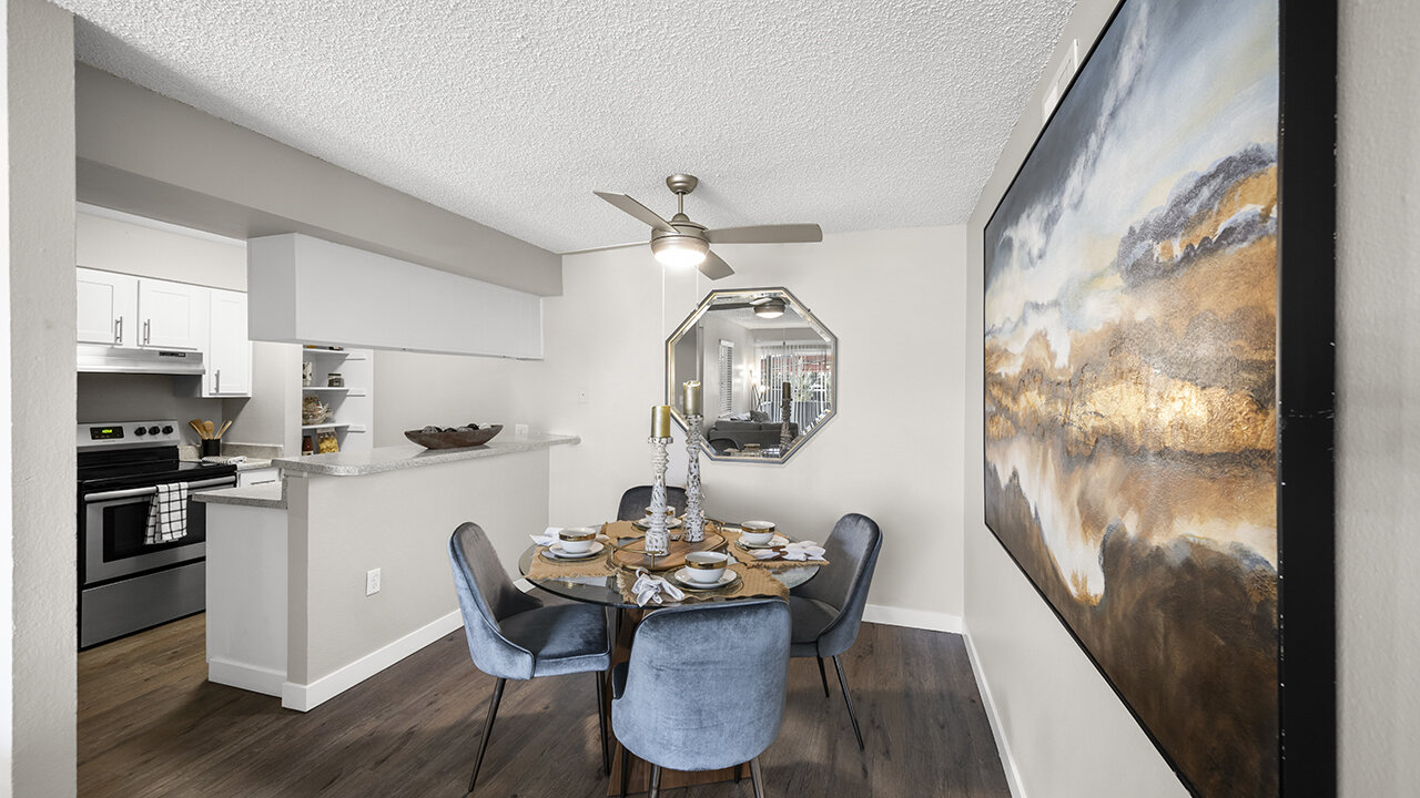 Rosemont West 84th Apartments Neighborhood