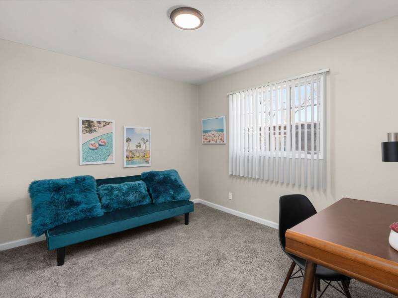 Carpeted Bedroom | Nob Hill Apartments