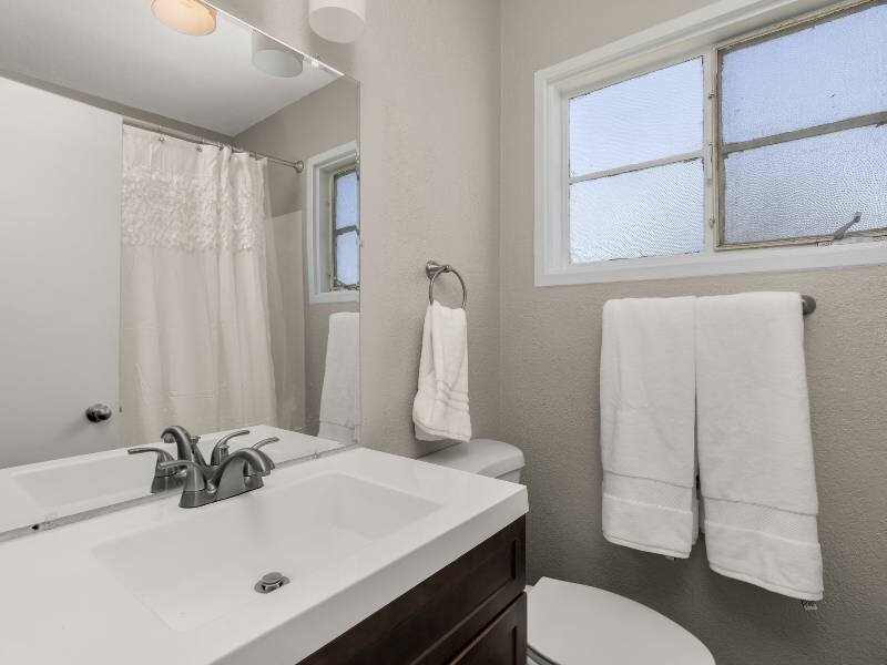Kitchen Vanity | Nob Hill Apartments