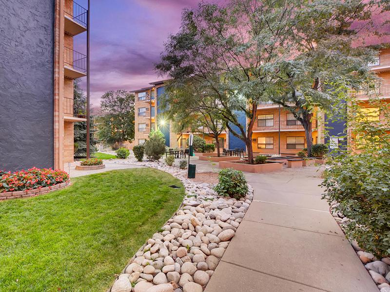 Walking Paths | The Atrii Apartments in Denver, CO