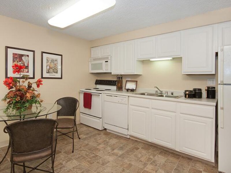 Lodge at Aspen Grove Apartments in Denver, CO
