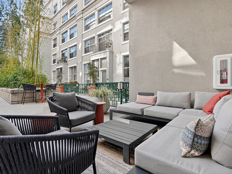 Outdoor Lounge | 1010 Pacific