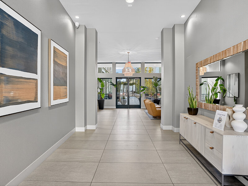 Clubhouse Entry | 1010 Pacific