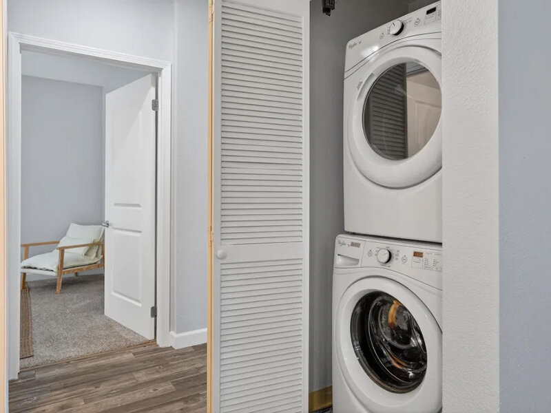 Apartment Washer/Dryer | Pacific Shores
