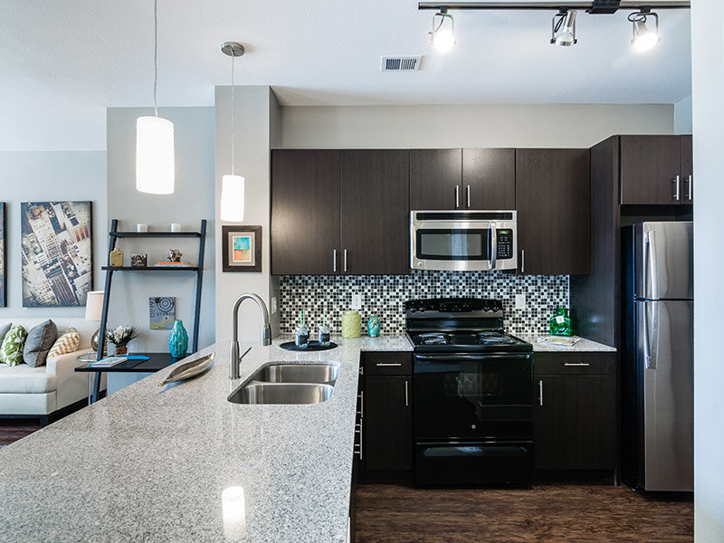Fully Equipped Kitchens | Arista Flats Broomfield Apartment Rentals
