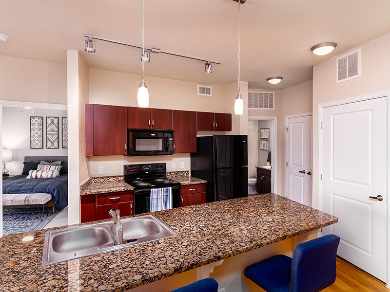 Fully Equipped Kitchens | Arista Flats Apartments in Broomfield