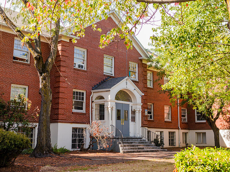 Exterior Apartment Complex Views | Milepost 5