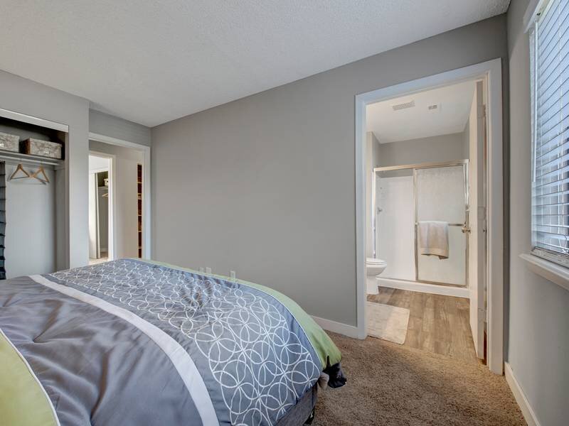 Carpted Bedroom | The Grove at City Center