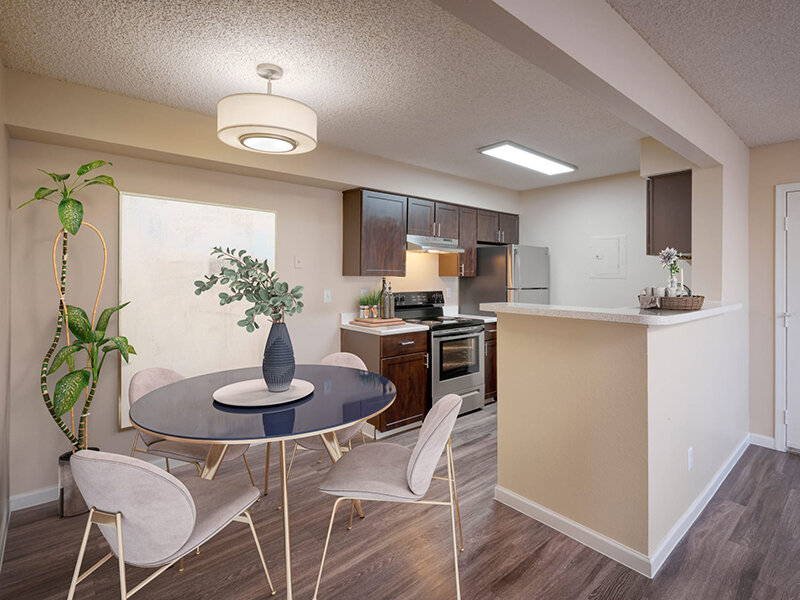 Dining Area | Alton Green Apartments