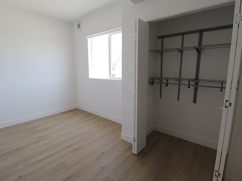 Bedroom with Built In Shelves | Missouri Apartments