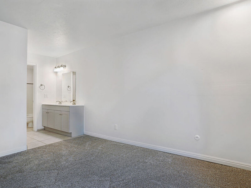 Bedroom with Bathroom Access | Rockway Commons