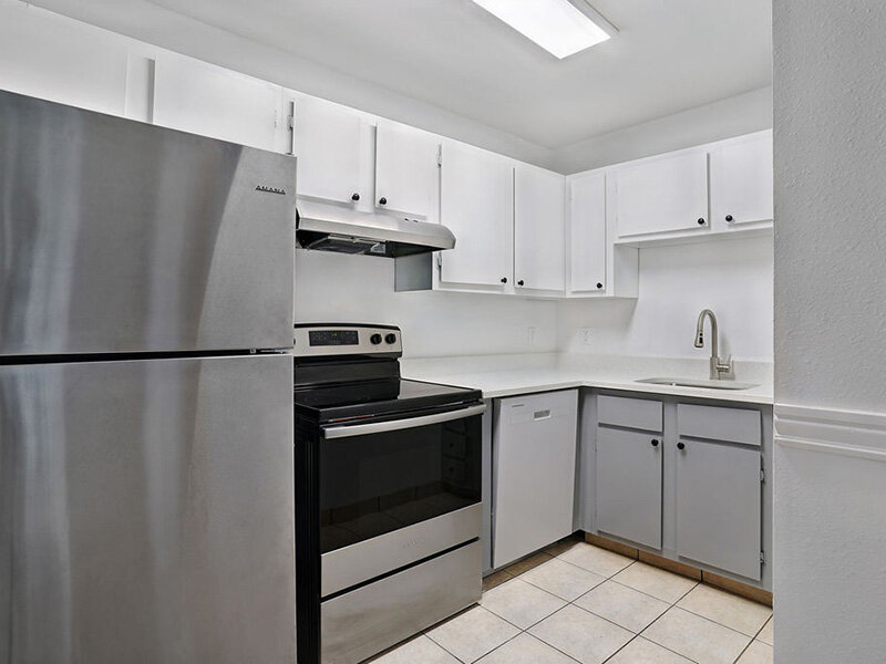 Stainless Appliances | Highland Commons