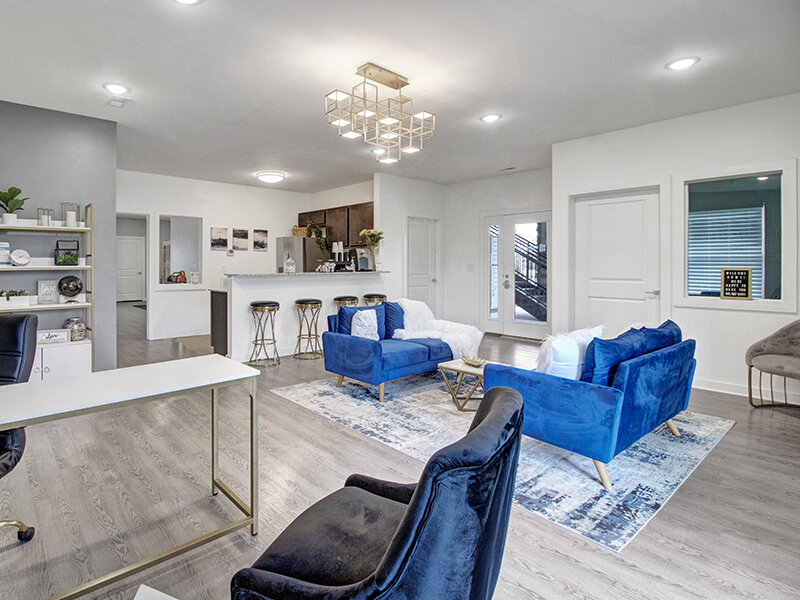 Apartment Property Lobby Desk | Merchants Walk