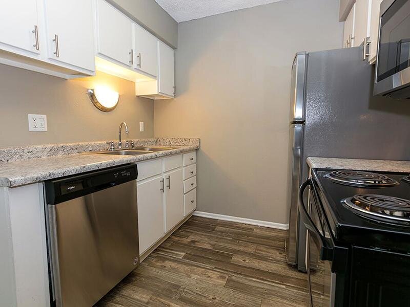 Kitchen | The Flats at Creekside
