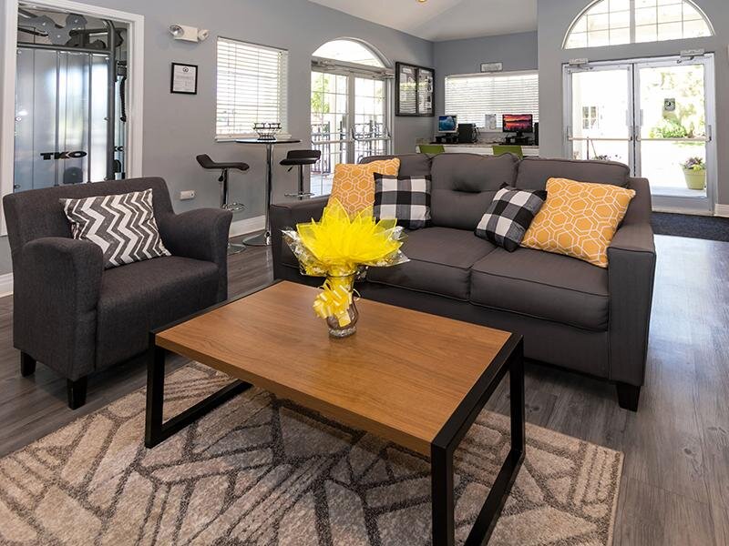 Lobby | The Flats at Creekside