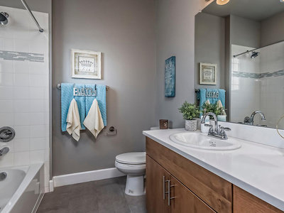 Bedroom | Willow Point Denver Townhomes for Rent