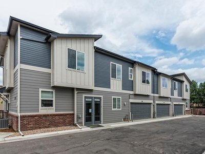 Exterior | Willow Point Townhomes in Denver, CO