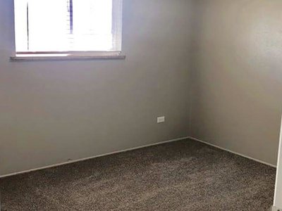 Carpeted Bedroom | Eagle Crest Apartments