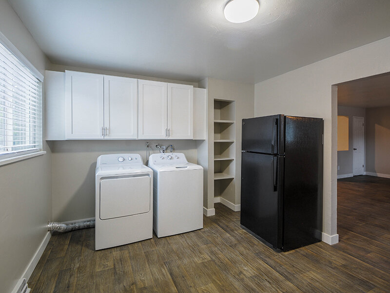 Washer & Dryer | Eagle Crest Apartments