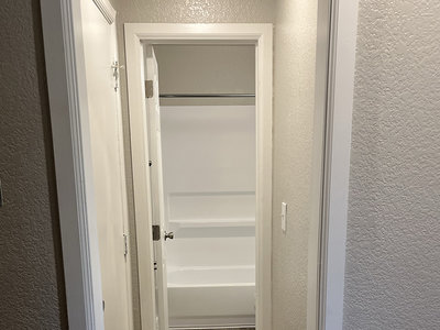 Bathroom Doorway | Eagle Crest