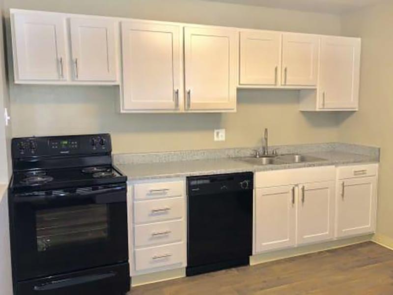 Fully Equipped Kitchens | Eagle Crest Apartments