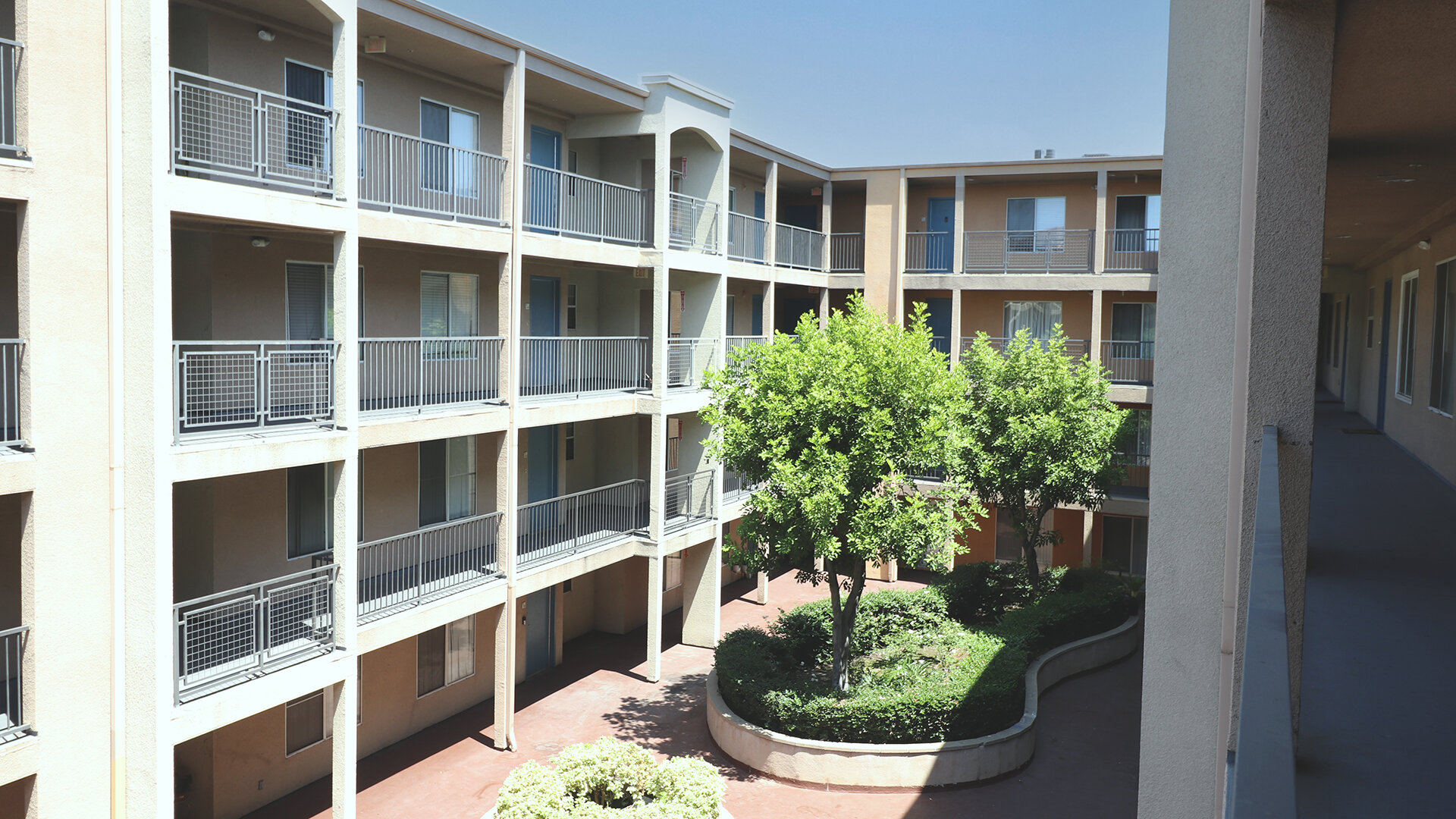 Bella Vista Apartments Amenities