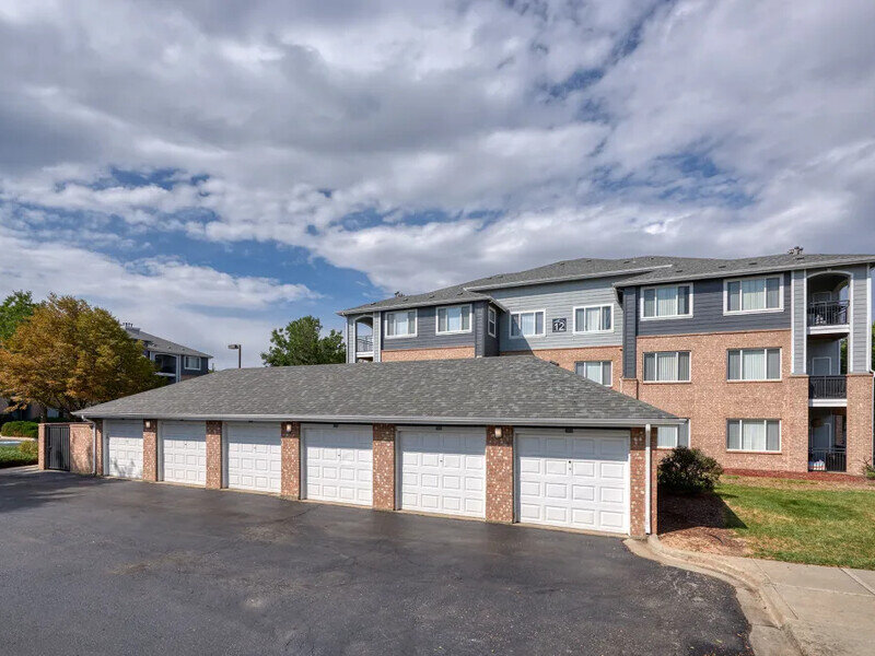 Garages | Hawthorne Hill Apartments