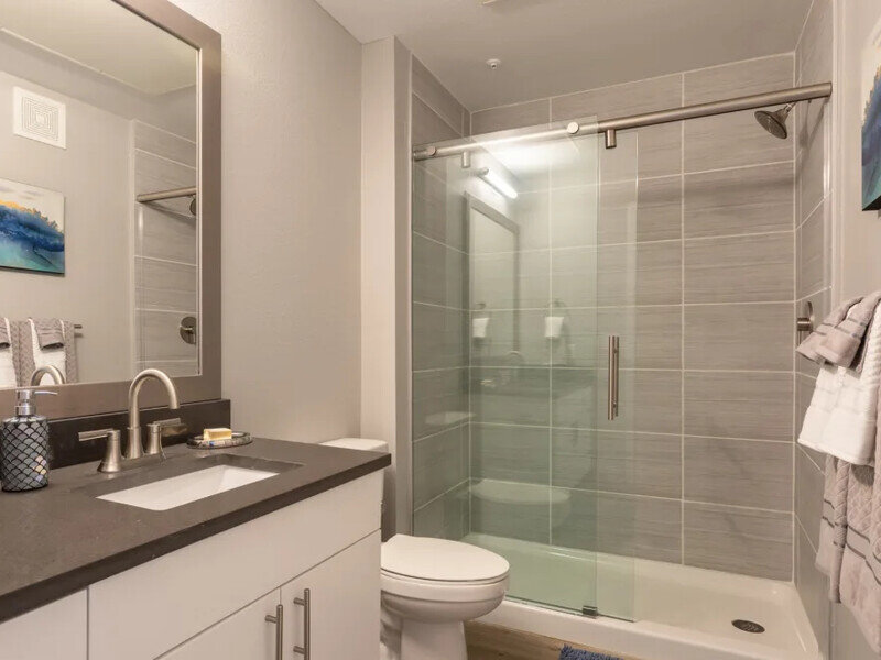 Beautiful Bathroom | Hawthorne Hill Apartments