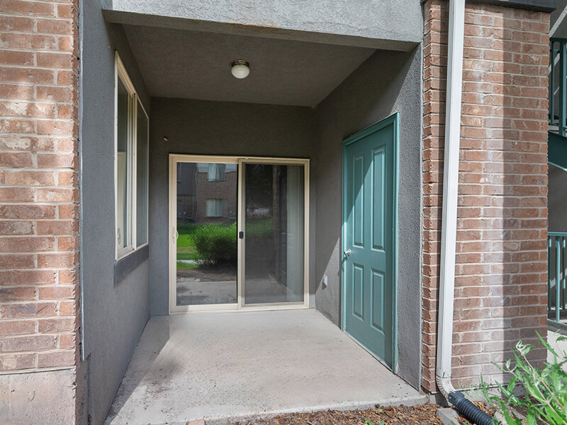 Apartment Complex Entry with Porch Light | Pleasant Springs