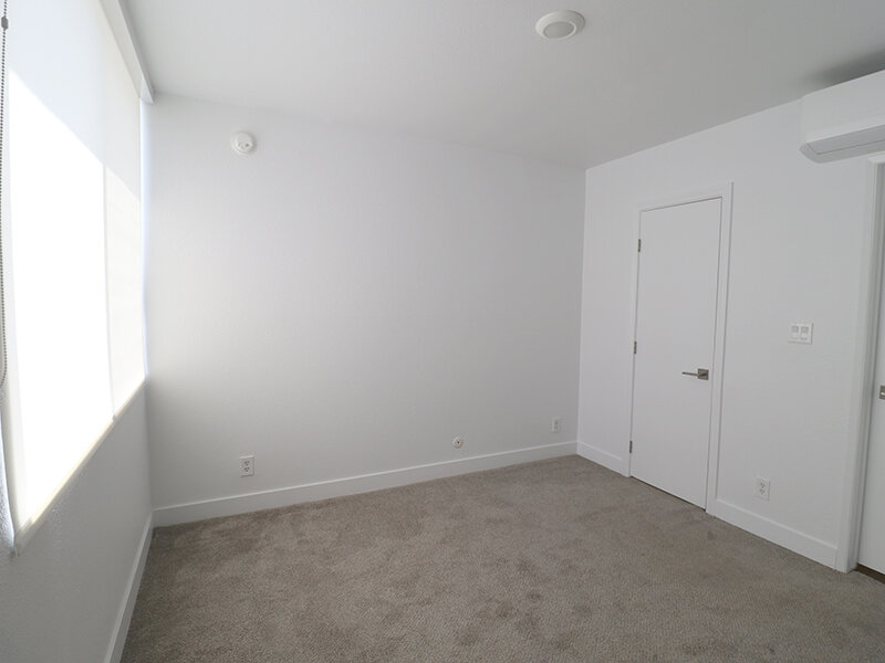 Carpeted Bedroom | Lafayette Park