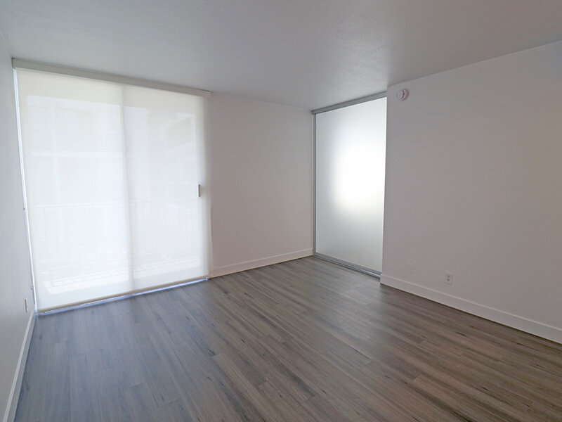 Front Room with Wood Like Flooring | Lafayette Park