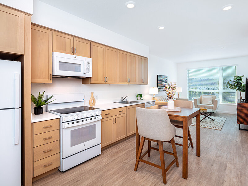 Kitchen Appliances with Dining Room Table | View at Blossom Hill