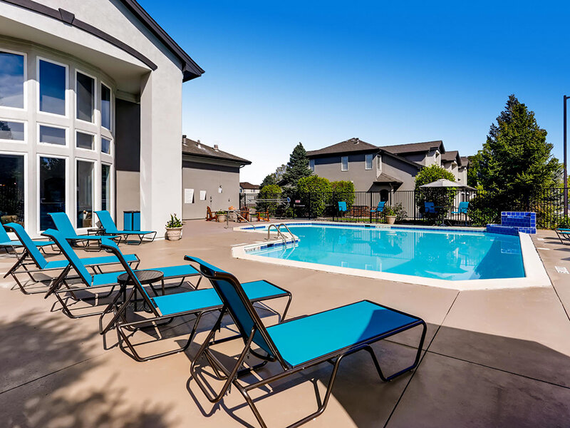 Pool | Allure Apartments