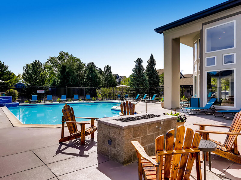 Lounge Chairs | Allure Apartments