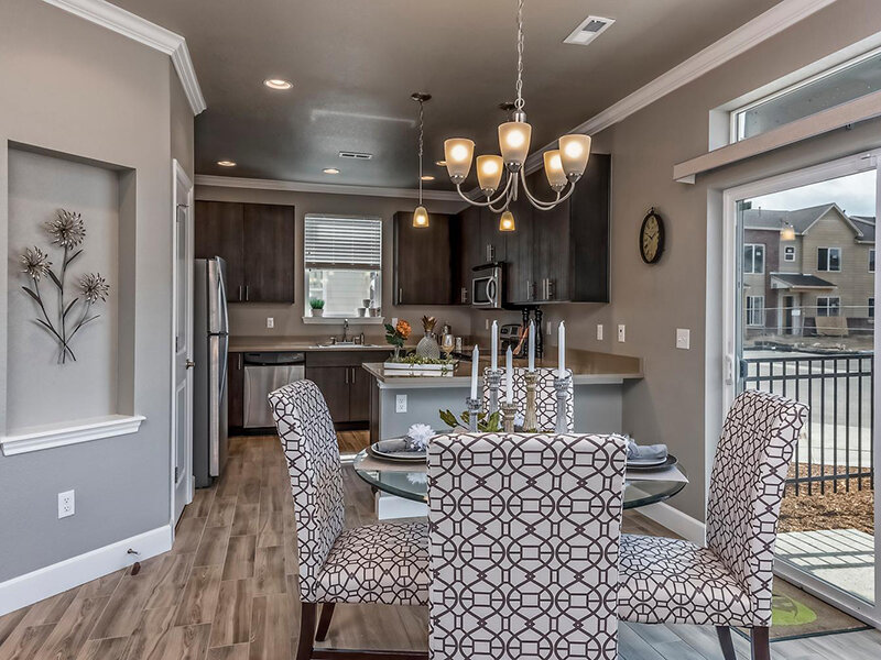 Dining Room | Willow Point Townhomes in Denver, CO