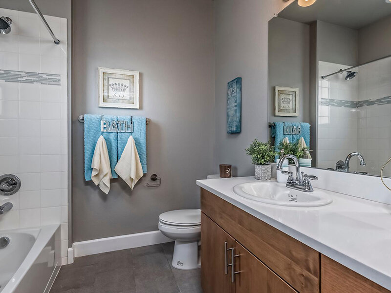 Bedroom | Willow Point Denver Townhomes for Rent