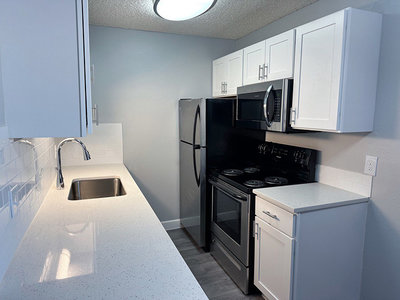 Large Kitchen | The Reserve at Water Tower Village