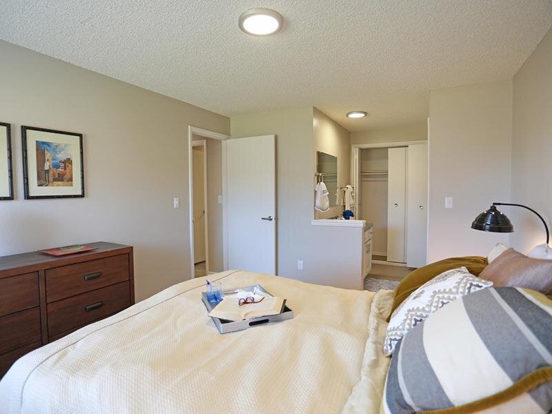 Bedroom with Private Bathroom | Park on 14th