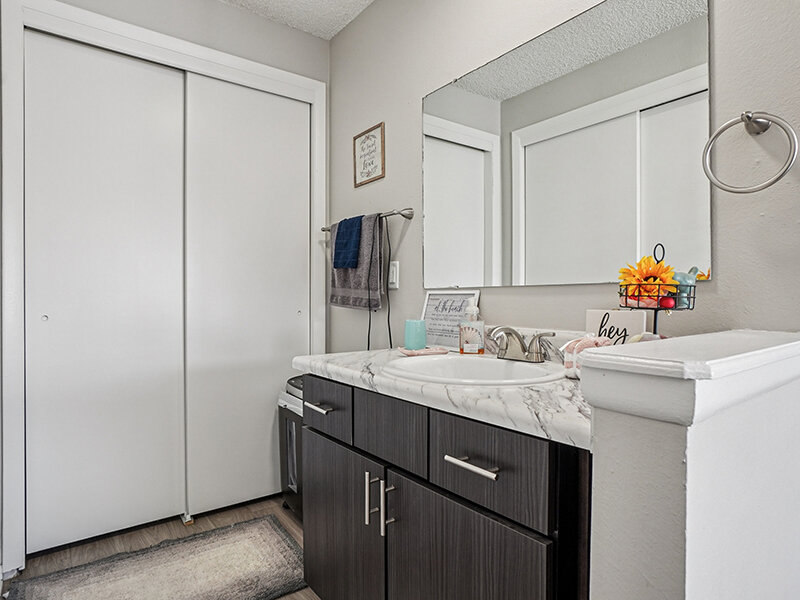 Apartment Interior Bathroom | Park on 14th