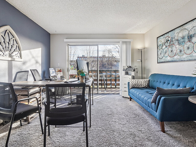 Large Living Room | Park on 14th