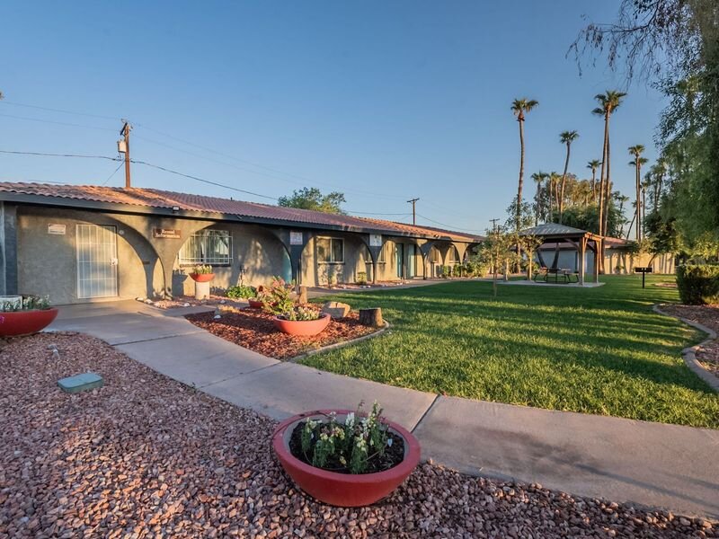Exterior | Buenas on Indian School
