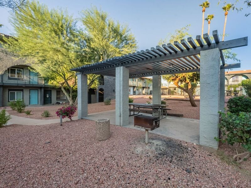 BBQ & Picnic Area | Buenas on Indian School