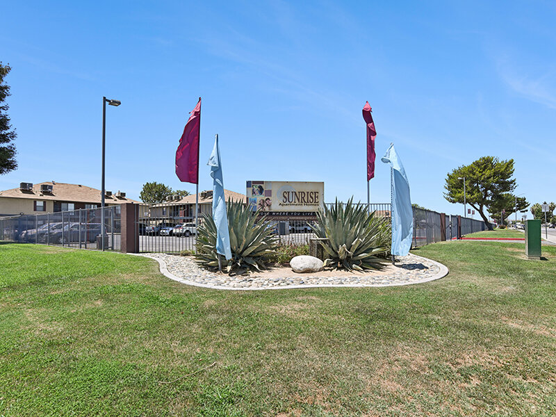 Exterior Apartment Monument Sign | Sunrise Bakersfield