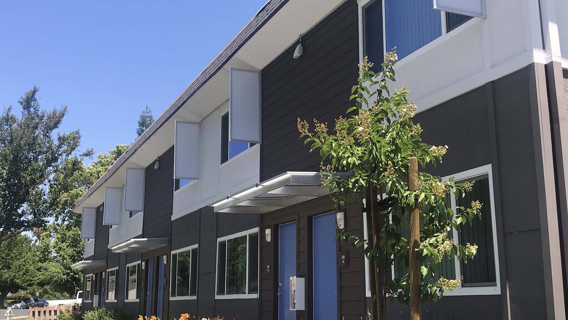 Meadows Holly Apartments in Vacaville, CA