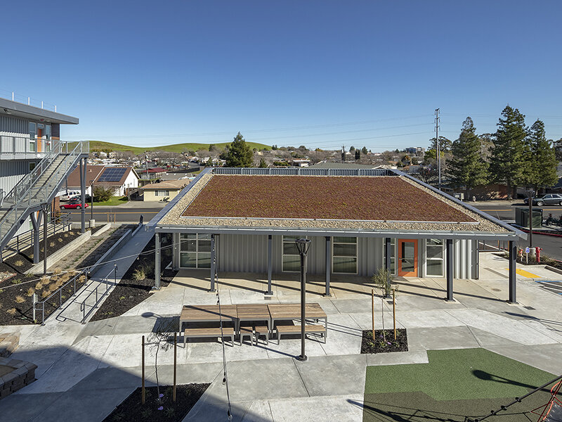 Outdoor Seating | Rocky Hill Apartments