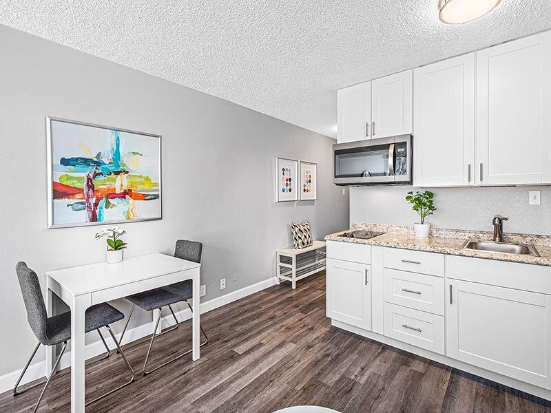 Studio Kitchen and Dining Area | The Incline Apartments