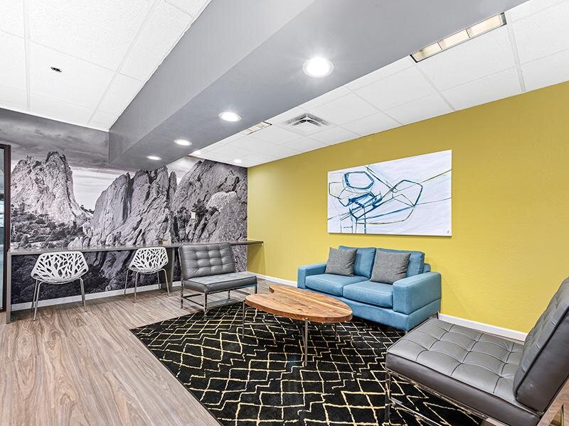 Clubhouse Lounge | The Incline Apartments