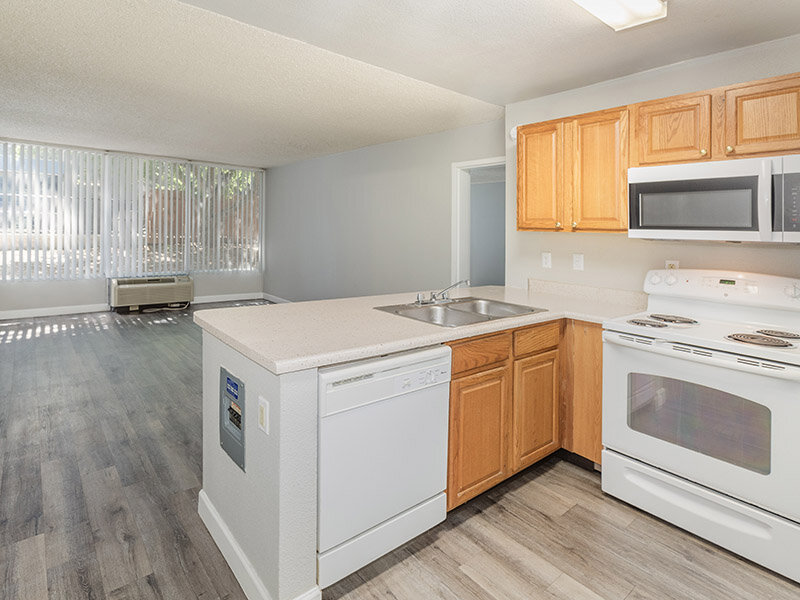 2x2 Fully Equipped Kitchen | The Incline