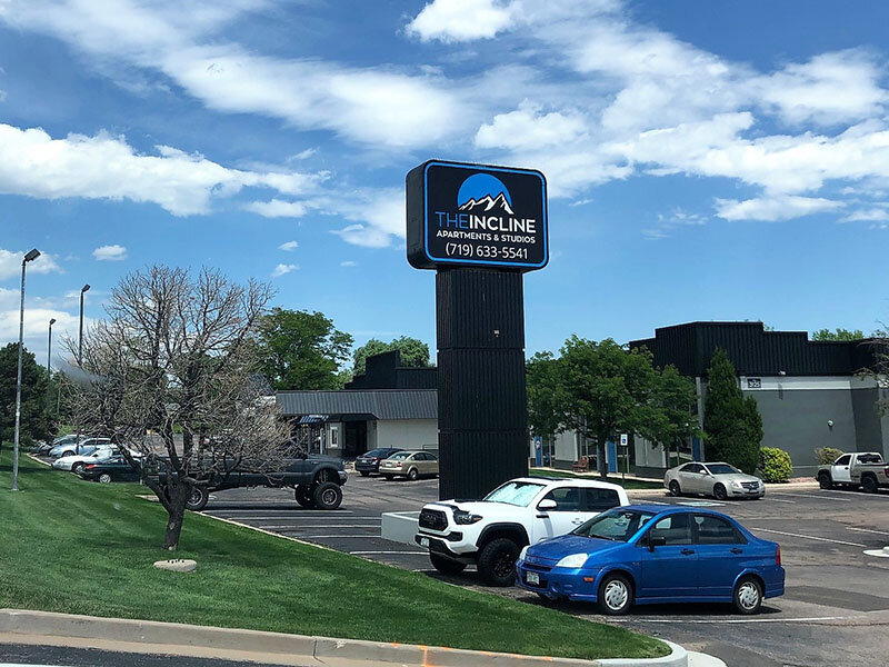 Entrance To The Community | The Incline